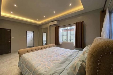 Casa de 3 dormitorios en Pattaya, Tailandia № 115169 - foto 7
