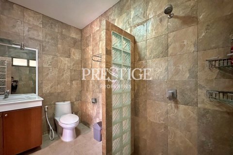 House in Pattaya, Thailand 6 bedrooms № 198313 - photo 14