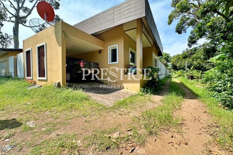 House in Pattaya, Thailand 6 bedrooms № 198313 - photo 24