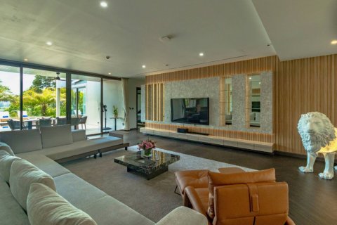Casa de 6 dormitorios en Bang Tao, Tailandia № 180487 - foto 14