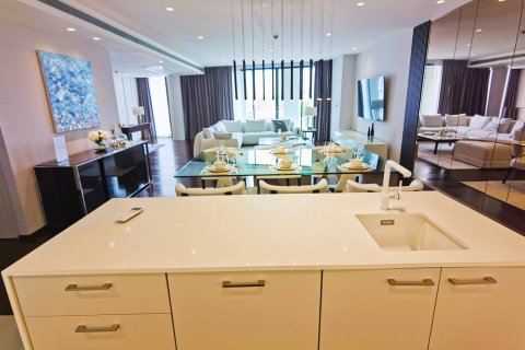 Condominio de 3 dormitorios en Bangkok, Tailandia № 180485 - foto 2