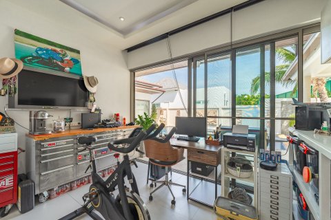 Chalet de 3 dormitorios en Phuket, Tailandia № 145143 - foto 16