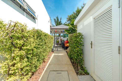 Chalet de 3 dormitorios en Phuket, Tailandia № 145143 - foto 29
