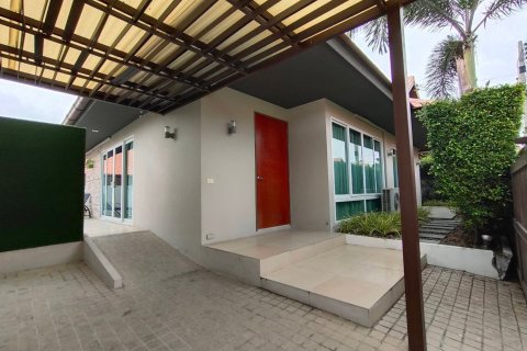 Casa de 3 dormitorios en Pattaya, Tailandia № 54657 - foto 14