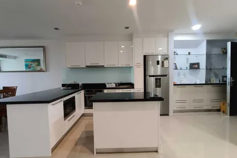 Condo in Pattaya, Thailand, 2 bedrooms  № 161777 - photo 12