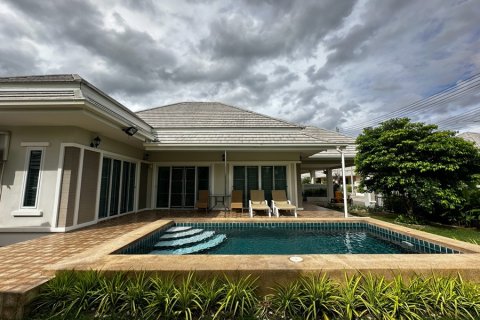 Villa à Hua Hin, Thaïlande 3 chambres № 220508