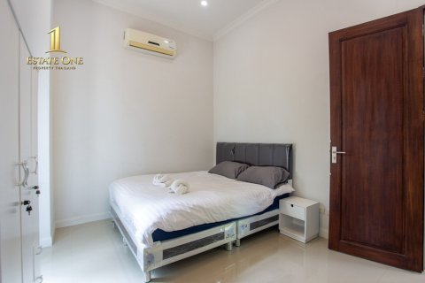 Chalet de 4 dormitorios en Hua Hin, Tailandia № 220510 - foto 18