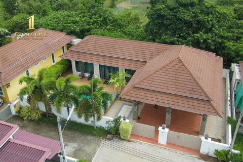 Chalet de 4 dormitorios en Hua Hin, Tailandia № 220510 - foto 26