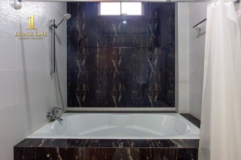 Chalet de 4 dormitorios en Hua Hin, Tailandia № 220510 - foto 22