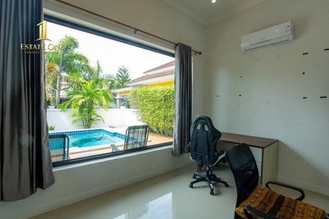 Chalet de 4 dormitorios en Hua Hin, Tailandia № 220510 - foto 13