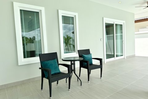 Chalet de 3 dormitorios en Hua Hin, Tailandia № 220509 - foto 15