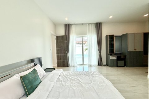Chalet de 3 dormitorios en Hua Hin, Tailandia № 220509 - foto 10