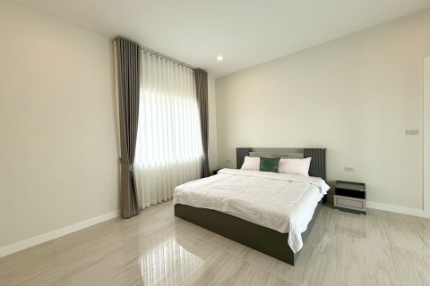 Chalet de 3 dormitorios en Hua Hin, Tailandia № 220509 - foto 11