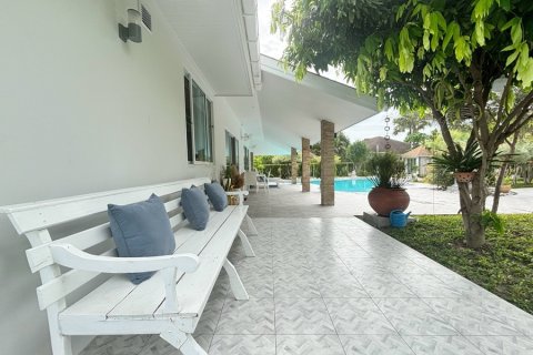Chalet de 3 dormitorios en Hua Hin, Tailandia № 220511 - foto 6