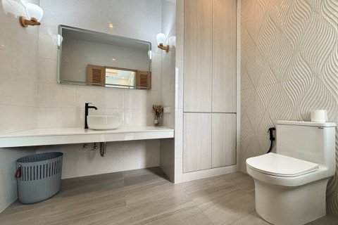 Chalet de 3 dormitorios en Hua Hin, Tailandia № 220511 - foto 17