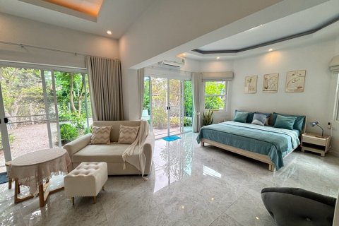 Chalet de 3 dormitorios en Hua Hin, Tailandia № 220511 - foto 13