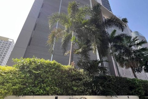 Dúplex de 2 dormitorios en Bangkok, Tailandia № 162426 - foto 10