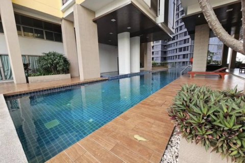 Dúplex de 2 dormitorios en Bangkok, Tailandia № 162426 - foto 9
