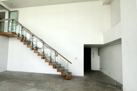 Dúplex de 2 dormitorios en Bangkok, Tailandia № 162426 - foto 6