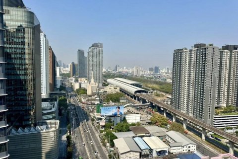 Dúplex de 2 dormitorios en Bangkok, Tailandia № 162426 - foto 2
