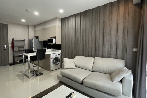 Condo à Watthana, Bangkok, Thaïlande, 1 chambre № 201059 - photo 8