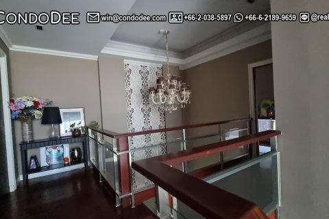 Condominio de 4 dormitorios en Watthana, Bangkok, Tailandia № 201062 - foto 3