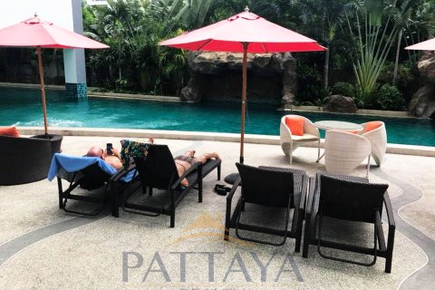 Sobre plano Club Royal en Pattaya, Tailandia № 28041 - foto 3