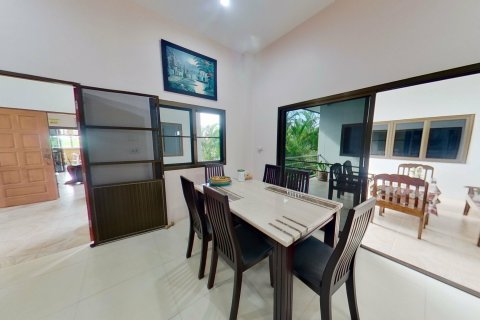 Haus in San Kamphaeng, Thailand 4 Schlafzimmer № 139690 - Foto 15
