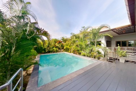Haus in San Kamphaeng, Thailand 4 Schlafzimmer № 139690 - Foto 26