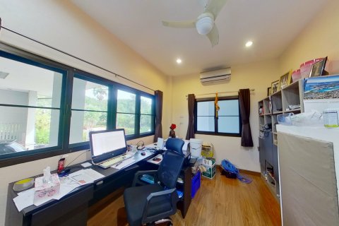 Haus in San Kamphaeng, Thailand 4 Schlafzimmer № 139690 - Foto 24