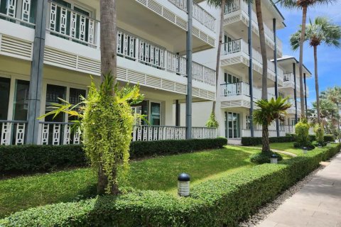Condominio de 2 dormitorios en Hua Hin, Tailandia № 141168 - foto 2