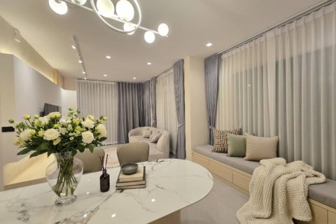 Casa de 4 dormitorios en Samut Prakan, Tailandia № 172998 - foto 2