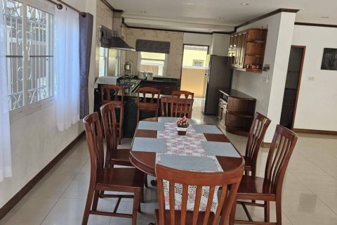 Chalet de 3 dormitorios en Phuket, Tailandia № 172999 - foto 7