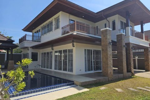 Villa in Phuket, Thailand 3 bedrooms № 172999