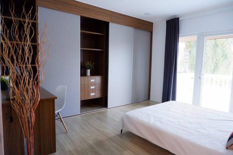 Chalet de 3 dormitorios en Pattaya, Tailandia № 173000 - foto 10