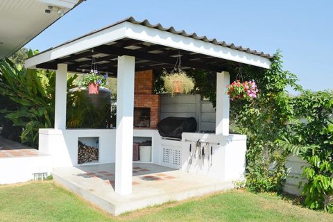 Chalet de 5 dormitorios en Hua Hin, Tailandia № 168536 - foto 20