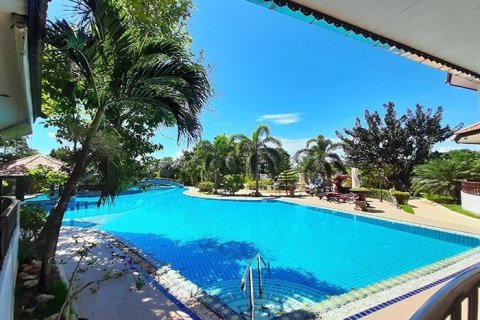 Chalet de 11 dormitorios en Hua Hin, Tailandia № 168535 - foto 5