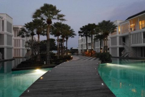 Ático de 2 dormitorios en Hua Hin, Tailandia № 168533 - foto 2