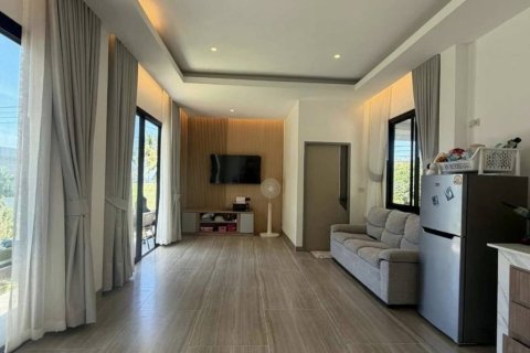 Chalet de 3 dormitorios en Surat Thani, Tailandia № 172911 - foto 3