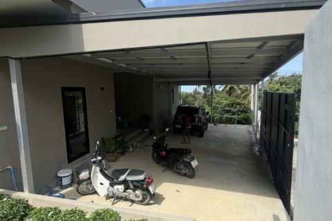 Chalet de 3 dormitorios en Surat Thani, Tailandia № 172911 - foto 9