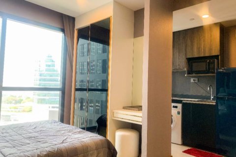 Estudio en el condominio en Bangkok, Tailandia № 172912 - foto 2