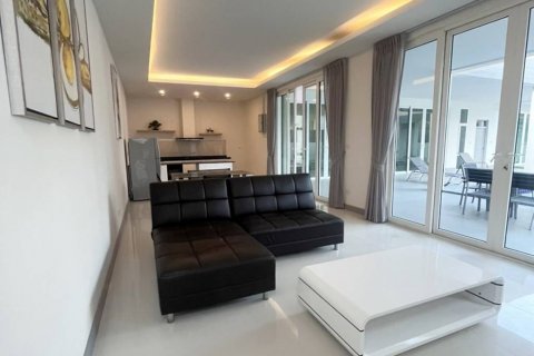 Chalet de 3 dormitorios en Hua Hin, Tailandia № 115679 - foto 4