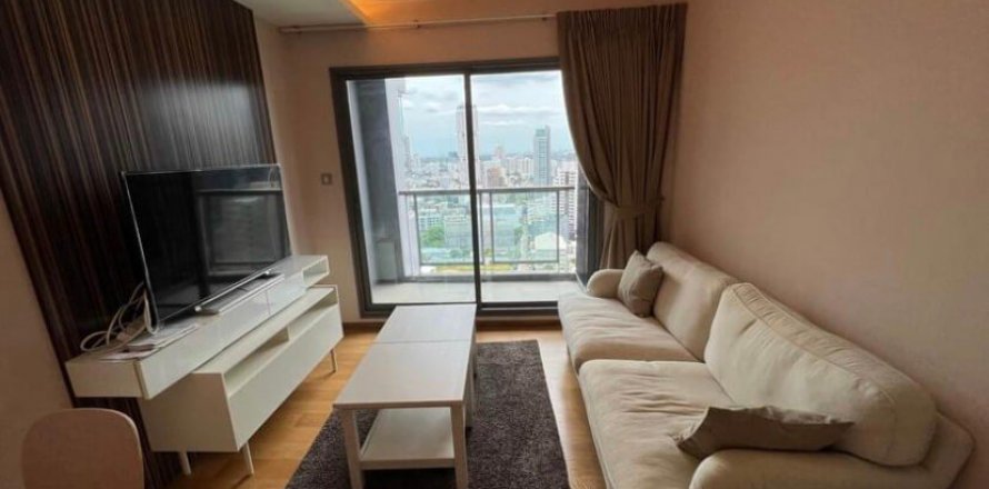 Condominio de 2 dormitorios en Watthana, Bangkok, Tailandia № 133904