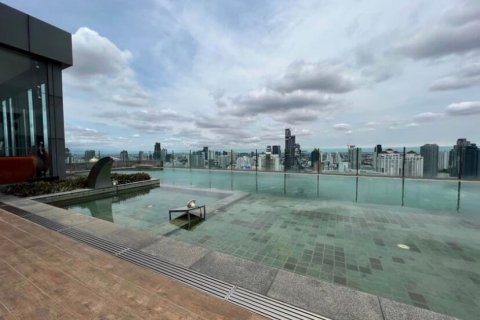 Condominio de 2 dormitorios en Watthana, Bangkok, Tailandia № 133904 - foto 16