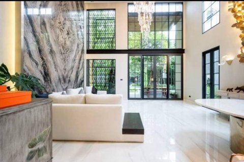 Villa in Watthana, Bangkok, Thailand 4 Schlafzimmer № 133903