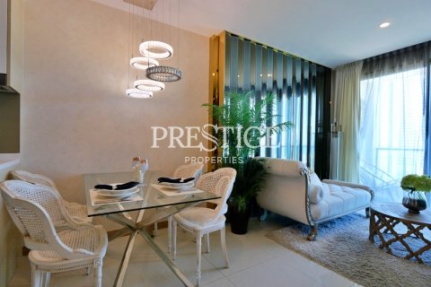 Condo in Pattaya, Thailand, 12 bedrooms № 198565 - photo 6