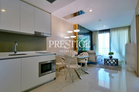 Condo in Pattaya, Thailand, 12 bedrooms № 198565 - photo 5