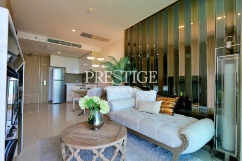 Condo in Pattaya, Thailand, 12 bedrooms № 198565 - photo 4