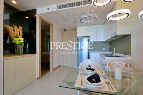 Condo in Pattaya, Thailand, 12 bedrooms № 198565 - photo 7
