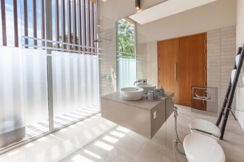 Chalet de 4 dormitorios en Kathu, Tailandia № 156880 - foto 18